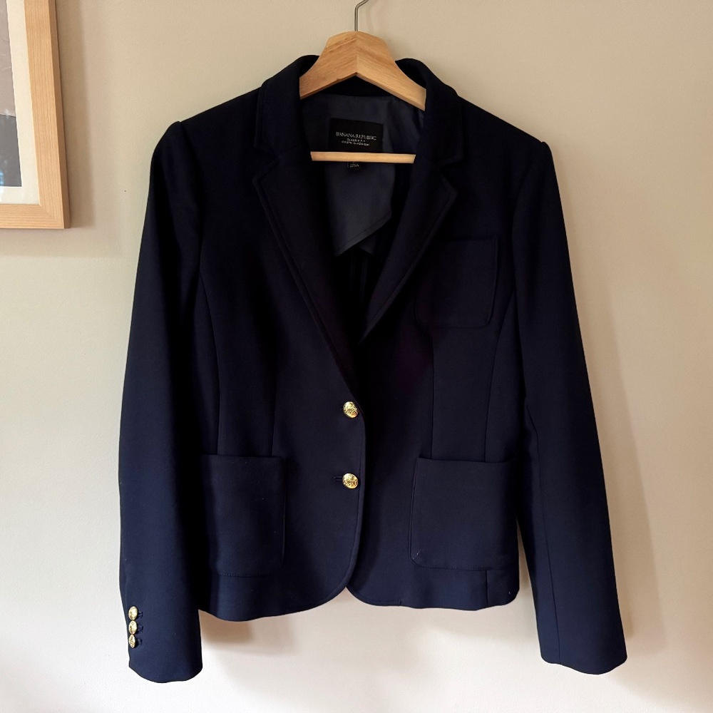 Classic preppy navy blue blazer - Banana Republic